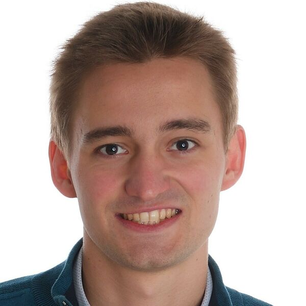 Dr. Thomas Evenepoel